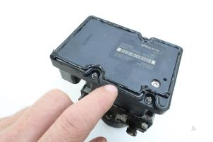 Gebruikte ABS Pomp Volvo XC70 (SZ) XC70 2.5 T 20V Prijs € 150,00 Margeregeling aangeboden door Auto Demontage Elferink B.V.