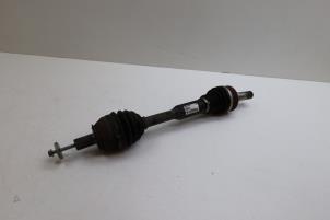 Gebruikte Steekas links-voor Volvo XC60 I (DZ) 2.0 D4 16V Prijs € 100,00 Margeregeling aangeboden door Auto Demontage Elferink B.V.