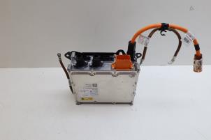 Gebruikte Acculader Mercedes A Limousine (177.1) 1.3 A-250 e Turbo 16V Prijs € 850,00 Margeregeling aangeboden door Auto Demontage Elferink B.V.