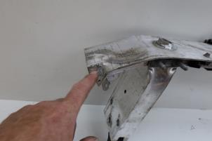 Gebruikte Bumperbalk voor Mercedes A Limousine (177.1) 1.3 A-250 e Turbo 16V Prijs € 175,00 Margeregeling aangeboden door Auto Demontage Elferink B.V.