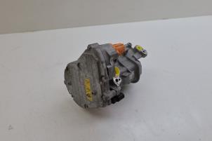 Gebruikte Aircopomp Mercedes A Limousine (177.1) 1.3 A-250 e Turbo 16V Prijs € 500,00 Margeregeling aangeboden door Auto Demontage Elferink B.V.