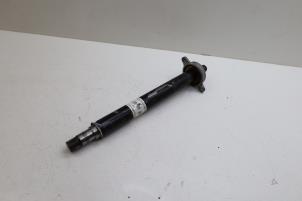 Gebruikte Tussenas Mercedes A Limousine (177.1) 1.3 A-250 e Turbo 16V Prijs € 150,00 Margeregeling aangeboden door Auto Demontage Elferink B.V.