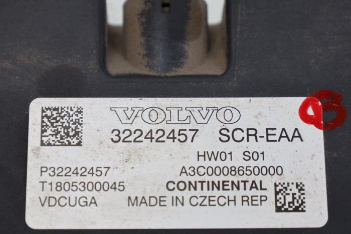 Adblue Computer van een Volvo S90 II 2.0 D5 Polestar 16V AWD 2019