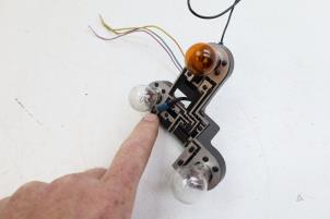 Gebruikte Fitting Achterlicht rechts Saab 9-3 II Sport Sedan (YS3F) 1.8t 16V Prijs € 35,00 Margeregeling aangeboden door Auto Demontage Elferink B.V.