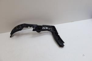 Gebruikte Bumpersteun links-achter Mercedes A-Klasse AMG (177.0) 2.0 A-35 AMG Turbo 16V 4Matic Prijs € 30,00 Margeregeling aangeboden door Auto Demontage Elferink B.V.