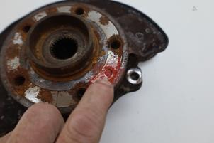 Gebruikte Asschenkel rechts-voor Volvo V70 (GW/LW/LZ) 2.5 10V Prijs € 50,00 Margeregeling aangeboden door Auto Demontage Elferink B.V.