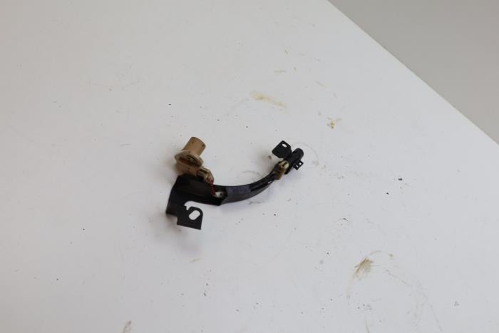 Gebruikte Nokkenas Sensor Saab 9-7X 5.3i V8 AWD Prijs € 25,00 Margeregeling aangeboden door Auto Demontage Elferink B.V.