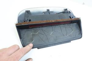 Gebruikte Extra Remlicht midden Saab 9-5 (YS3E) 2.0t 16V Prijs € 50,00 Margeregeling aangeboden door Auto Demontage Elferink B.V.