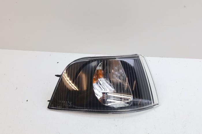Gebruikte Pinker rechts Volvo S40 (VS) 2.0 16V Prijs € 25,00 Margeregeling aangeboden door Auto Demontage Elferink B.V.
