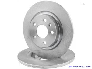 Nieuwe Remschijf achter Volvo XC40 Prijs € 60,50 Inclusief btw aangeboden door Auto Demontage Elferink B.V.