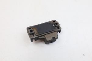 Gebruikte Map Sensor (inlaatspruitstuk) Volvo V70 (GW/LW/LZ) 2.5 10V Prijs € 25,00 Margeregeling aangeboden door Auto Demontage Elferink B.V.