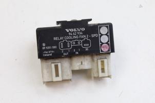 Gebruikte Koelvin relais Volvo V70 (GW/LW/LZ) 2.5 10V Prijs € 35,00 Margeregeling aangeboden door Auto Demontage Elferink B.V.