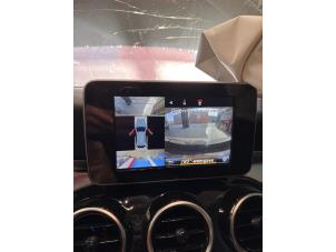 Gebruikte Display Interieur Mercedes GLC (X253) 2.0 260 16V 4-Matic Prijs € 65,00 Margeregeling aangeboden door Auto Demontage Elferink B.V.