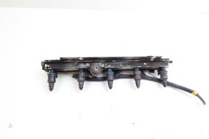 Gebruikte Injector brug Volvo 850 Estate 2.5i 10V Prijs € 100,00 Margeregeling aangeboden door Auto Demontage Elferink B.V.