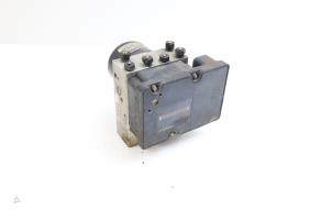 Gebruikte ABS Pomp Volvo XC70 (SZ) XC70 2.4 T 20V Prijs € 100,00 Margeregeling aangeboden door Auto Demontage Elferink B.V.