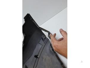 Gebruikte Spoiler voorbumper Volvo XC40 (XZ) 2.0 T4 Geartronic 16V Prijs € 125,00 Margeregeling aangeboden door Auto Demontage Elferink B.V.