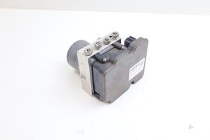 Gebruikte ABS Pomp Volvo XC40 (XZ) 2.0 T4 Geartronic 16V Prijs € 125,00 Margeregeling aangeboden door Auto Demontage Elferink B.V.