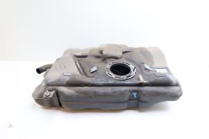 Gebruikte Tank Mercedes B (W246) 1.8 B-180 CDI BlueEFFICIENCY 16V Prijs € 175,00 Margeregeling aangeboden door Auto Demontage Elferink B.V.