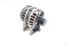 Gebruikte Dynamo Mercedes GLC (X253) 2.0 260 16V 4-Matic Prijs € 250,00 Margeregeling aangeboden door Auto Demontage Elferink B.V.