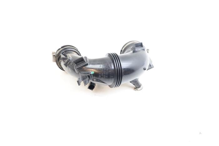 Gebruikte Intercooler Buis Mercedes GLC (X253) 2.0 260 16V 4-Matic Prijs € 50,00 Margeregeling aangeboden door Auto Demontage Elferink B.V.