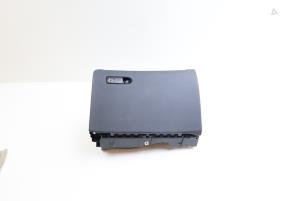 Gebruikte Dashboardkastje Mercedes GLC (X253) 2.0 260 16V 4-Matic Prijs € 65,00 Margeregeling aangeboden door Auto Demontage Elferink B.V.