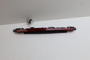 Gebruikte Remlicht Extra midden Mercedes GLC (X253) 2.0 260 16V 4-Matic Prijs € 50,00 Margeregeling aangeboden door Auto Demontage Elferink B.V.