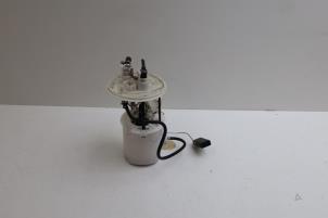 Gebruikte Benzinepomp Saab 9-5 (YS3E) 2.0t 16V Prijs € 45,00 Margeregeling aangeboden door Auto Demontage Elferink B.V.