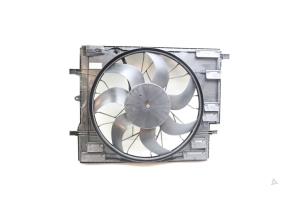 Gebruikte Koelvin Motor Volvo V60 II (ZW) 2.0 D3 16V Prijs € 200,00 Margeregeling aangeboden door Auto Demontage Elferink B.V.