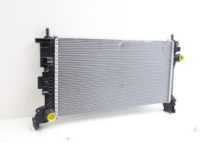 Gebruikte Radiateur Volvo V60 II (ZW) 2.0 D3 16V Prijs € 180,00 Margeregeling aangeboden door Auto Demontage Elferink B.V.