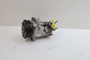 Gebruikte Aircopomp Volvo V60 II (ZW) 2.0 D3 16V Prijs € 175,00 Margeregeling aangeboden door Auto Demontage Elferink B.V.