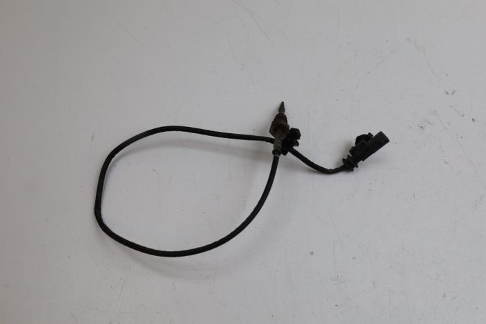Gebruikte Uitlaat temperatuursensor Volvo V60 II (ZW) 2.0 D3 16V Prijs € 35,00 Margeregeling aangeboden door Auto Demontage Elferink B.V.