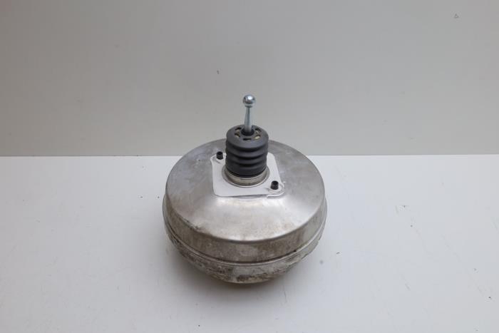 Rembekrachtiger van een Volvo V60 II (ZW) 2.0 D3 16V 2018