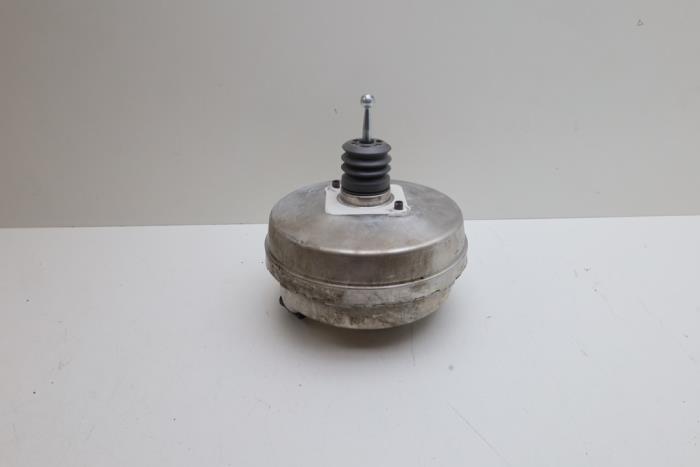 Rembekrachtiger van een Volvo V60 II (ZW) 2.0 D3 16V 2018