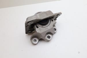 Gebruikte Motorsteun Volvo V60 II (ZW) 2.0 D3 16V Prijs € 45,00 Margeregeling aangeboden door Auto Demontage Elferink B.V.