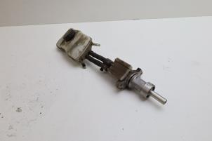 Gebruikte Hoofdremcilinder Mercedes Vito (639.6) 2.2 111 CDI 16V Prijs € 50,00 Margeregeling aangeboden door Auto Demontage Elferink B.V.