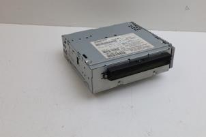 Gebruikte Radio CD Speler Volvo S40 (MS) 2.0 16V Prijs € 50,00 Margeregeling aangeboden door Auto Demontage Elferink B.V.