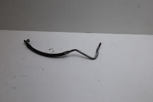 Gebruikte Oliedruk Leiding Saab 9-3 I (YS3D) 2.0t 16V Ecopower Prijs € 25,00 Margeregeling aangeboden door Auto Demontage Elferink B.V.