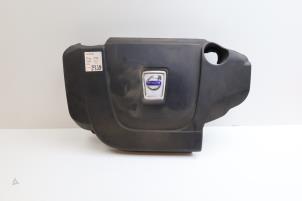 Gebruikte Afdekplaat motor Volvo V70 Prijs € 30,00 Margeregeling aangeboden door Auto Demontage Elferink B.V.