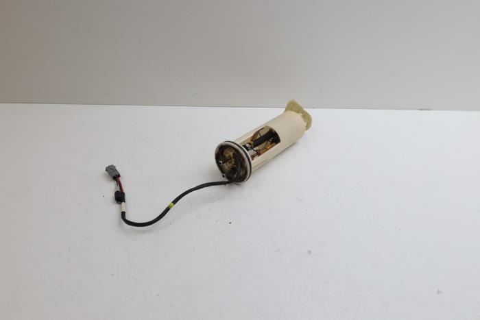 Gebruikte Tank element Pomp Volvo V70 (GW/LW/LZ) 2.5 10V Prijs € 45,00 Margeregeling aangeboden door Auto Demontage Elferink B.V.
