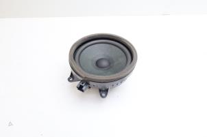 Gebruikte Speaker Volvo S60 III (ZS) 2.0 T5 16V Prijs € 35,00 Margeregeling aangeboden door Auto Demontage Elferink B.V.