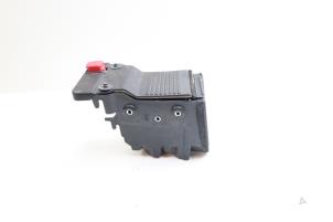 Gebruikte Accubak Volvo S60 III (ZS) 2.0 T5 16V Prijs € 35,00 Margeregeling aangeboden door Auto Demontage Elferink B.V.