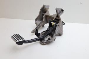 Gebruikte Rempedaal Volvo S60 III (ZS) 2.0 T5 16V Prijs € 75,00 Margeregeling aangeboden door Auto Demontage Elferink B.V.