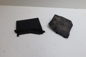 Gebruikte Accu afdekkap Volvo XC60 I (DZ) 2.0 D3 16V Prijs € 40,00 Margeregeling aangeboden door Auto Demontage Elferink B.V.