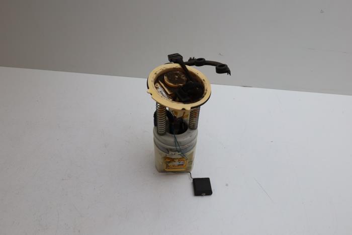 Gebruikte Tank element Pomp Mercedes B (W245) 1.5 B-150 16V Prijs € 50,00 Margeregeling aangeboden door Auto Demontage Elferink B.V.