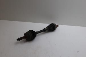 Gebruikte Aandrijfas links-voor Volvo XC90 I 2.5 T 20V Prijs € 100,00 Margeregeling aangeboden door Auto Demontage Elferink B.V.