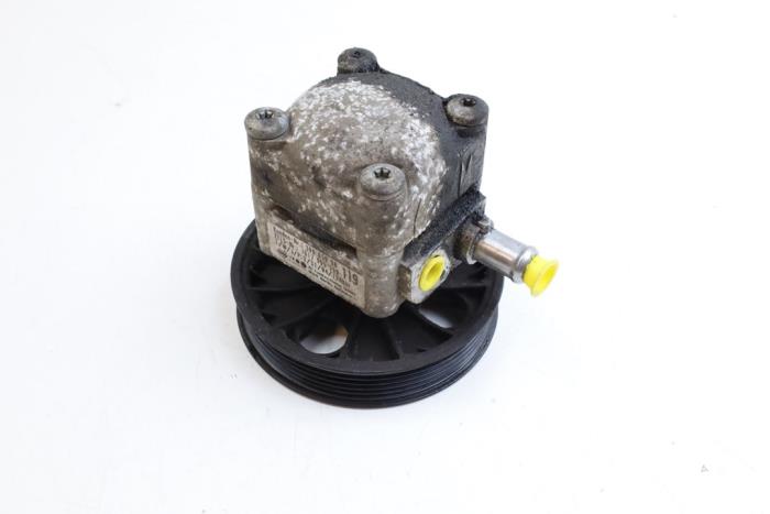 Gebruikte Servopomp Volvo XC90 I 2.5 T 20V Prijs € 125,00 Margeregeling aangeboden door Auto Demontage Elferink B.V.