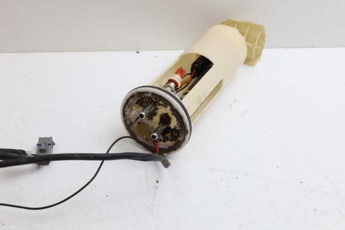 Gebruikte Tank element Pomp Volvo C70 (NC) 2.5 Turbo LPT 20V Prijs € 50,00 Margeregeling aangeboden door Auto Demontage Elferink B.V.