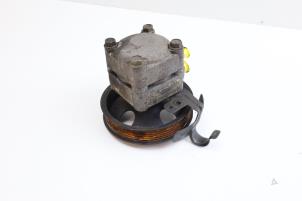 Gebruikte Pomp Servo Volvo C70 (NC) 2.5 Turbo LPT 20V Prijs € 100,00 Margeregeling aangeboden door Auto Demontage Elferink B.V.