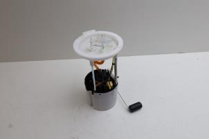 Gebruikte Tank element Pomp Lynk &amp; Co 01 1.5 PHEV Prijs € 175,00 Margeregeling aangeboden door Auto Demontage Elferink B.V.