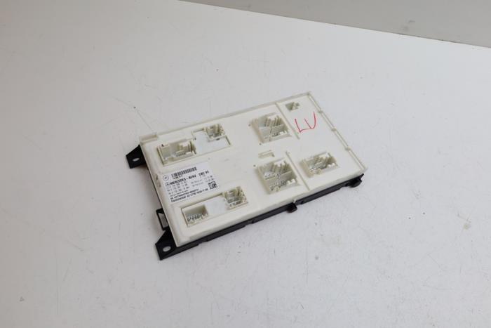 Gebruikte Computer Body Control Mercedes B (W246/W242) 1.6 B-200 BlueEFFICIENCY Turbo 16V Prijs € 100,00 Margeregeling aangeboden door Auto Demontage Elferink B.V.
